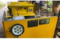 礦用鋰電池電機(jī)車(chē)的充電機(jī)及放電插頭如何選擇？